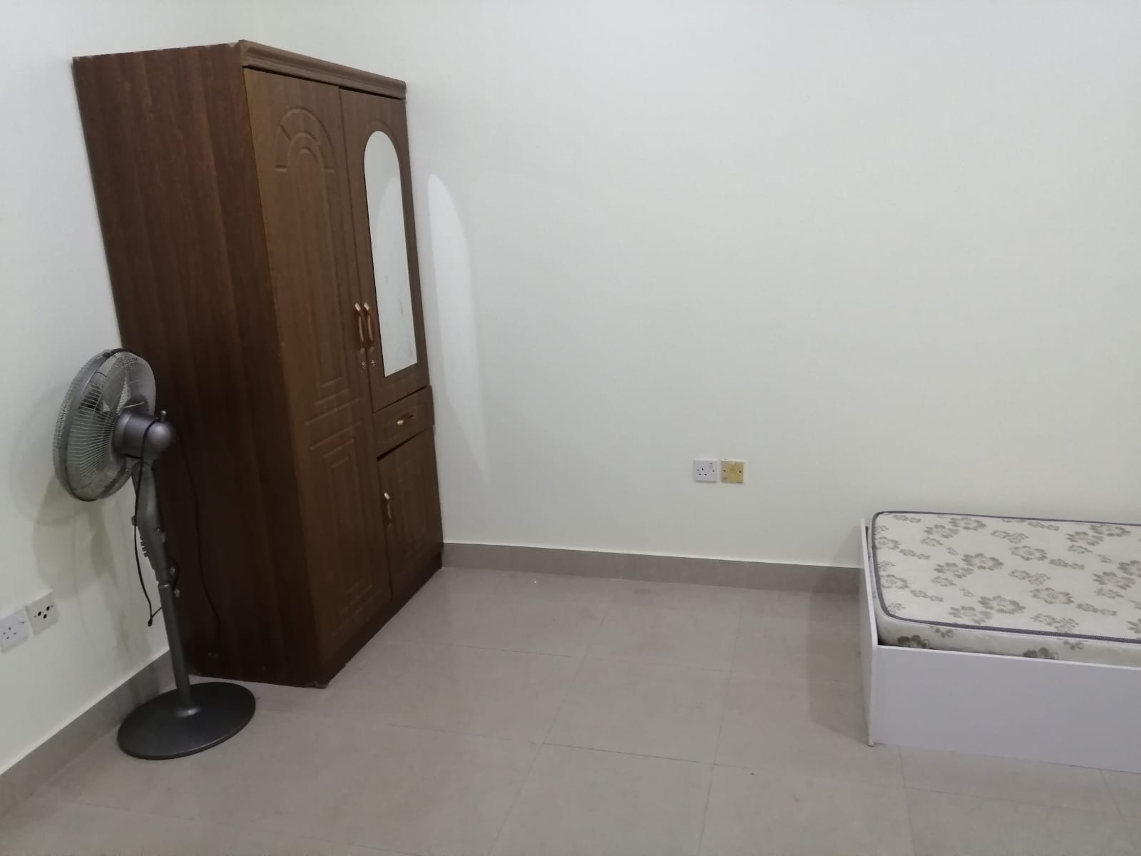 Private Rooms Available For Family In Shabiya 11 Abu Dhabi AED 1900 Per Month